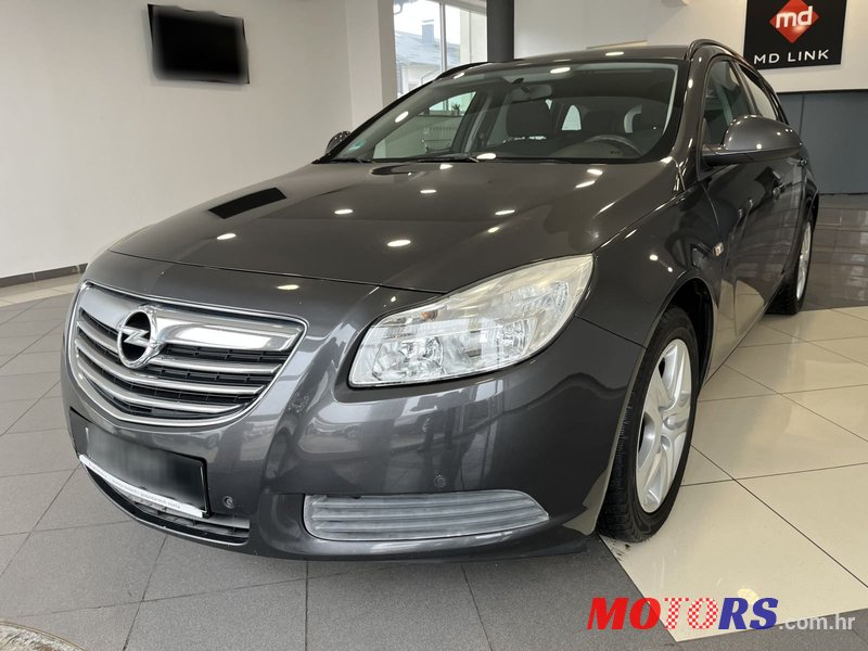 2012' Opel Insignia Karavan photo #1