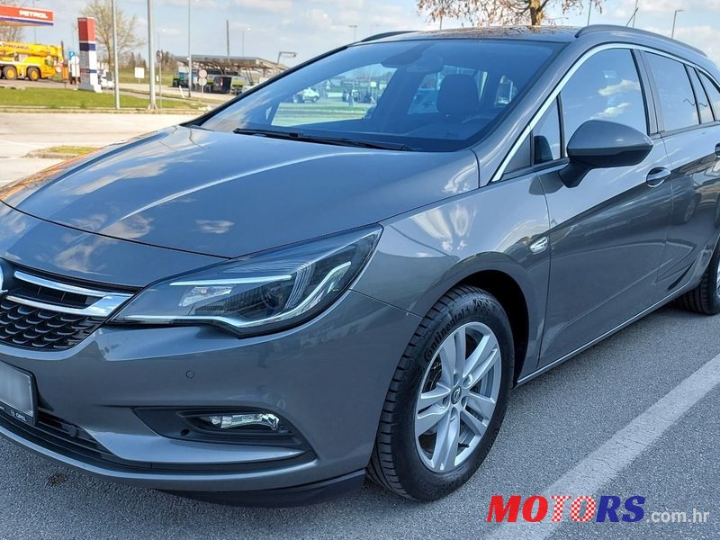 2019' Opel Astra Karavan photo #1