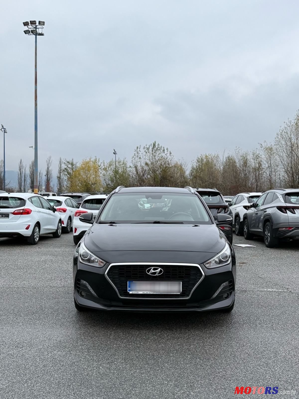 2018' Hyundai i30 1.6 Crdi photo #2