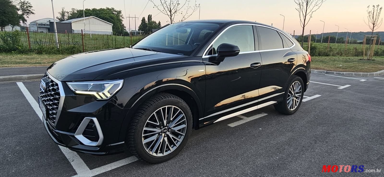 2022' Audi Q3 35 Tdi photo #1