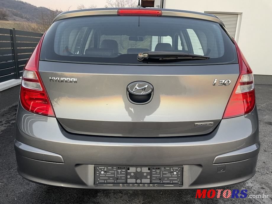 2010' Hyundai i30 1,6 Crdi photo #6