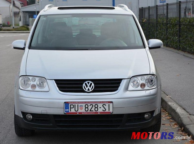 2005' Volkswagen Touran 2,0 TDI photo #1