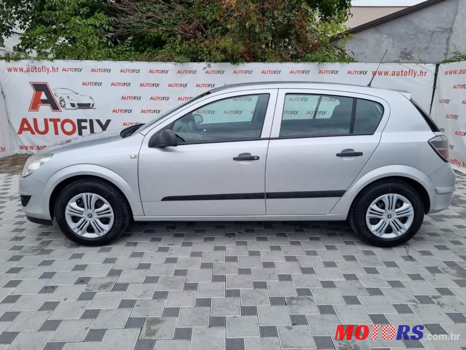 2008' Opel Astra 1,4 photo #5