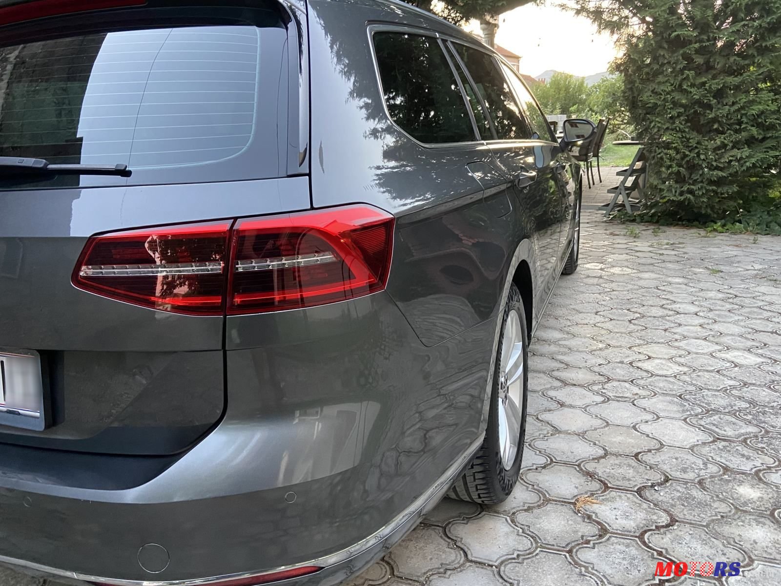 2017' Volkswagen Passat Variant photo #6