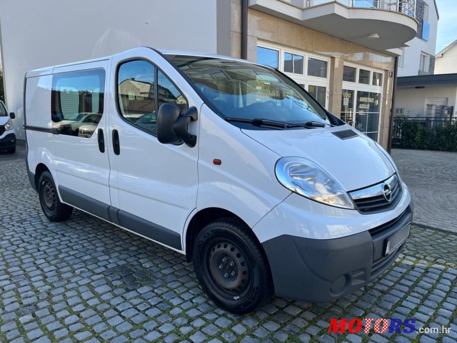 2014' Opel Vivaro photo #3