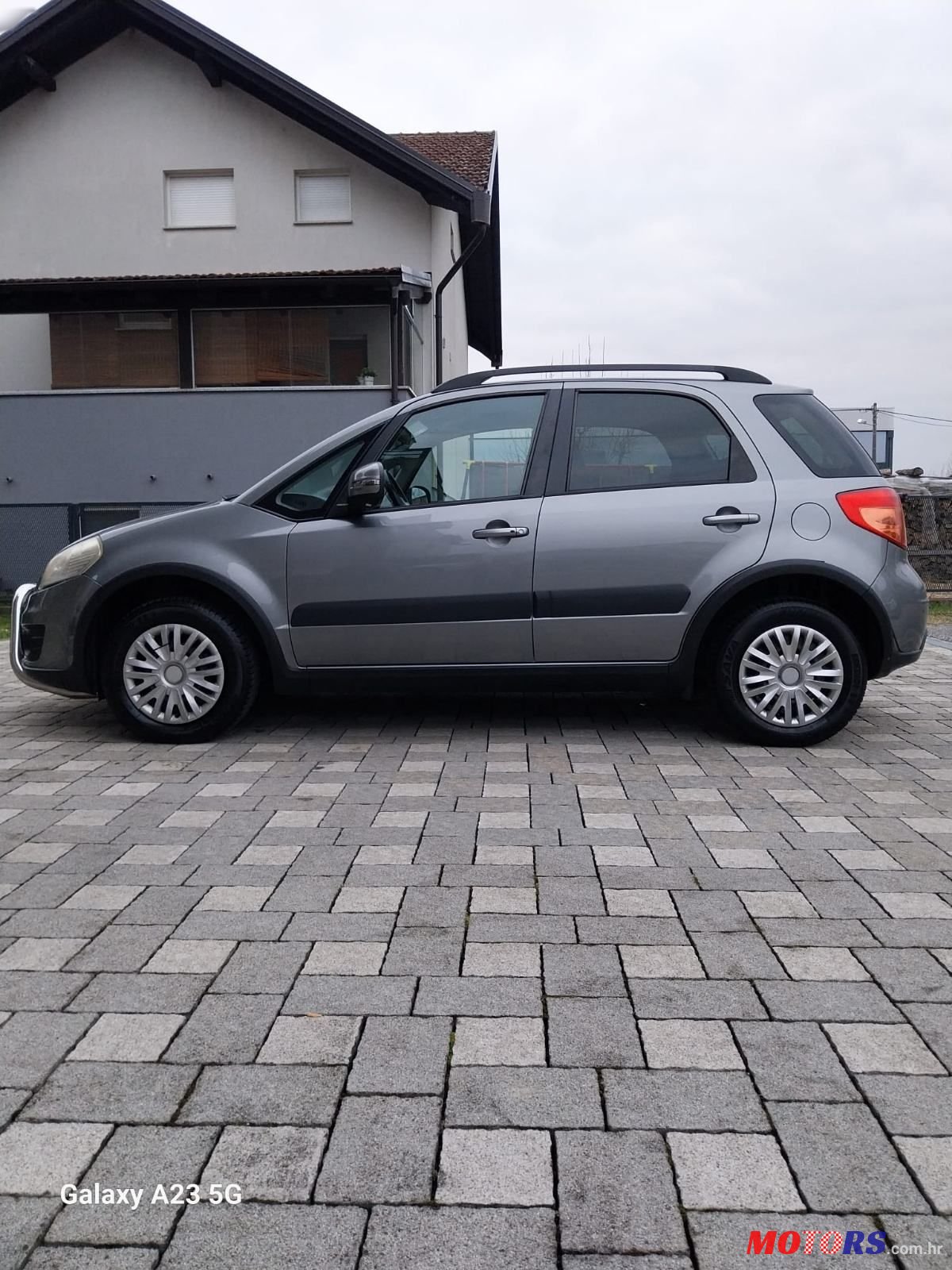 2011' Suzuki SX4 1,6 photo #3