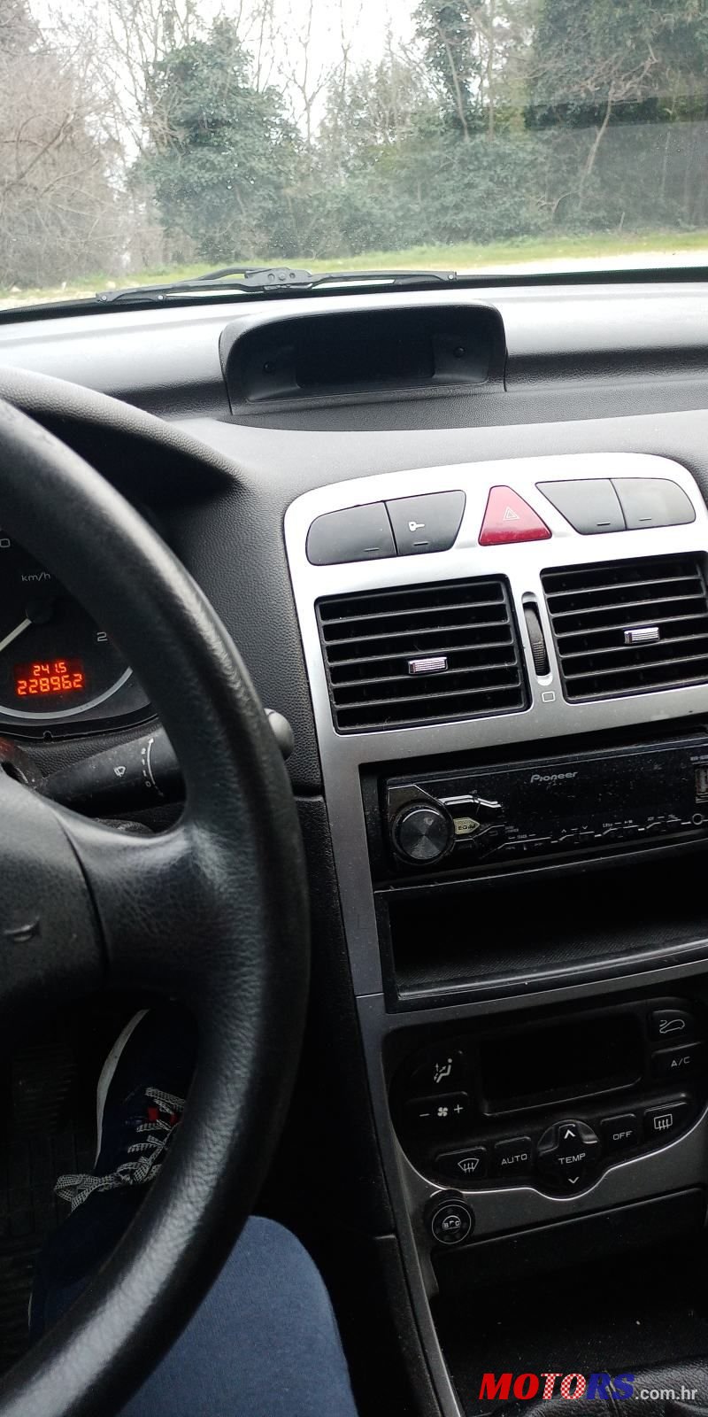 2001' Peugeot 307 1,6 16V photo #6