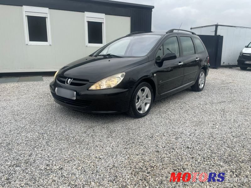 2004' Peugeot 307 Sw photo #3