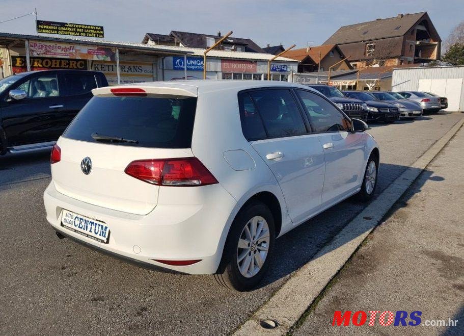 2013' Volkswagen Golf VII 1,6 Tdi Bmt photo #2