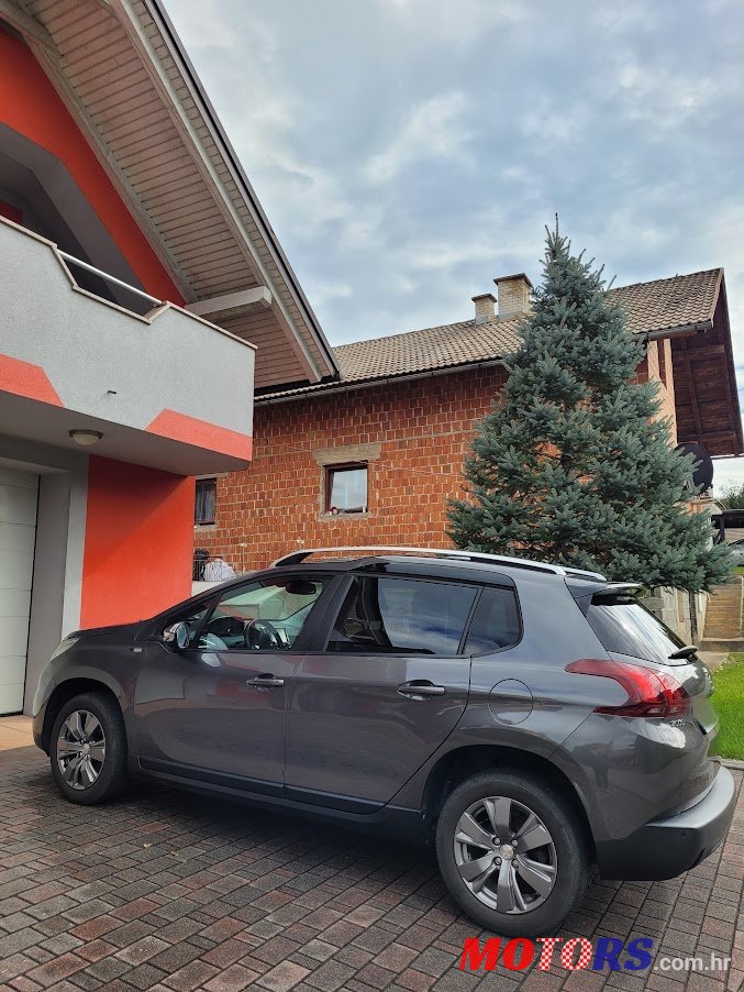 2017' Peugeot 2008 1,2 Puretech photo #2