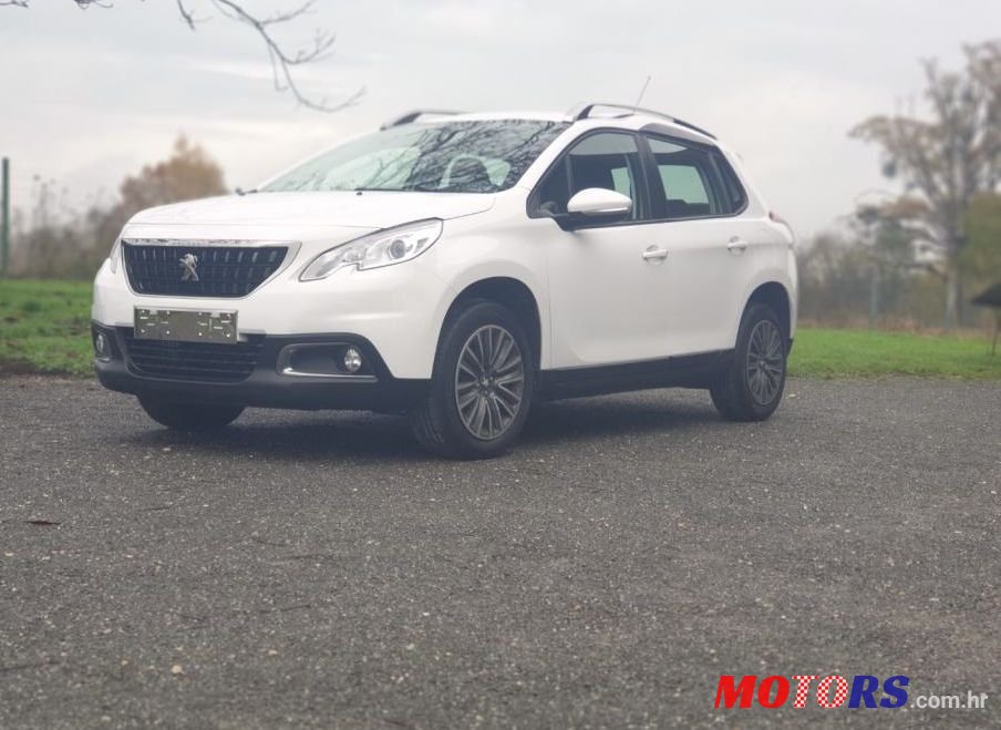 2017' Peugeot 2008 1,6 Bluehdi photo #1