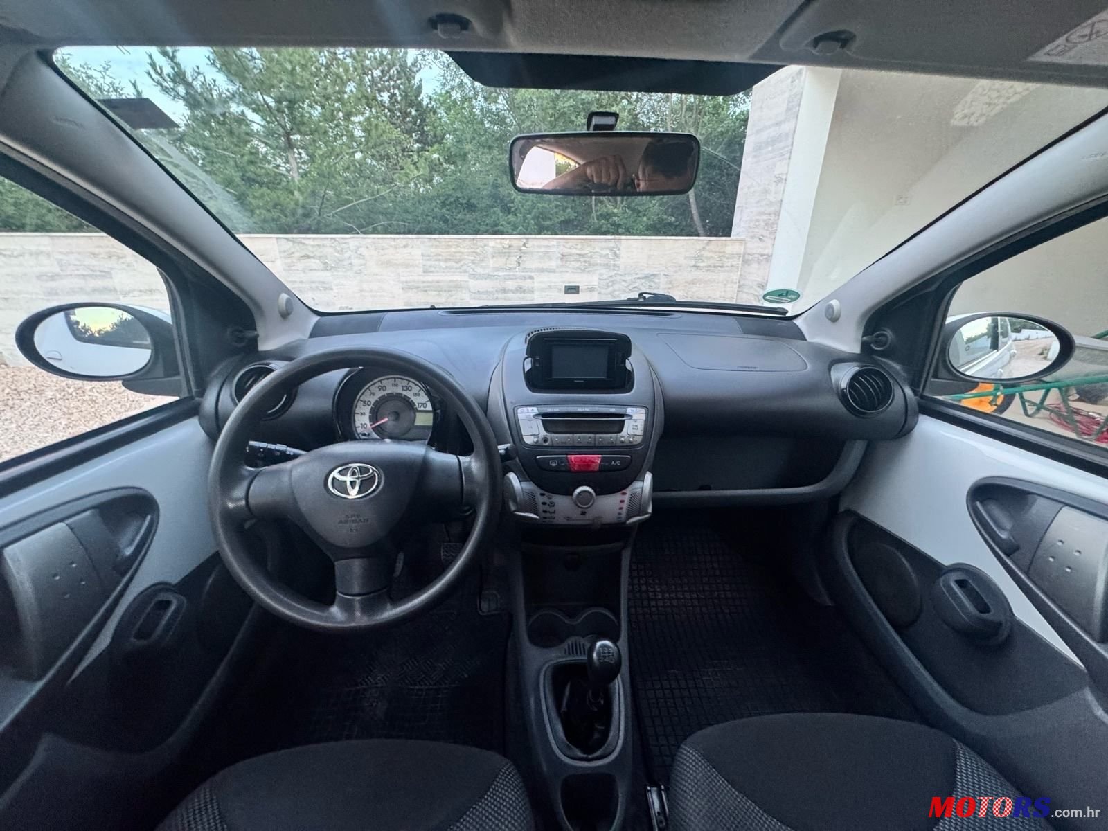 2011' Toyota Aygo 1,0 Vvt-I photo #6