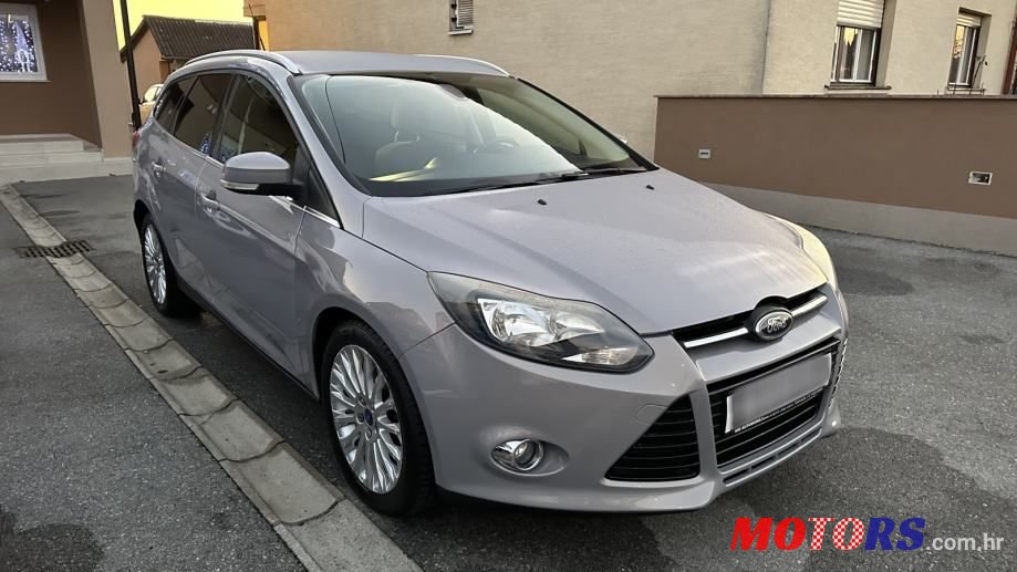 2012' Ford Focus Karavan photo #6