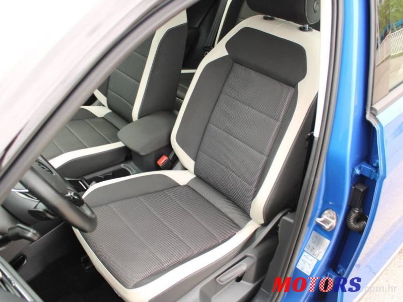 2021' Volkswagen T-Roc 2,0 Tdi photo #6