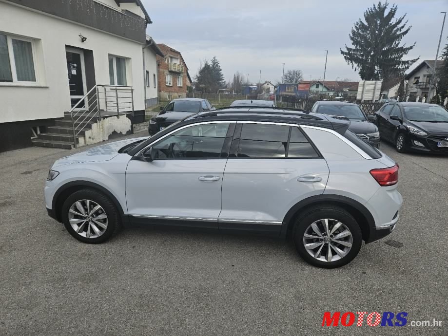 2018' Volkswagen T-Roc 1,6 Tdi photo #6