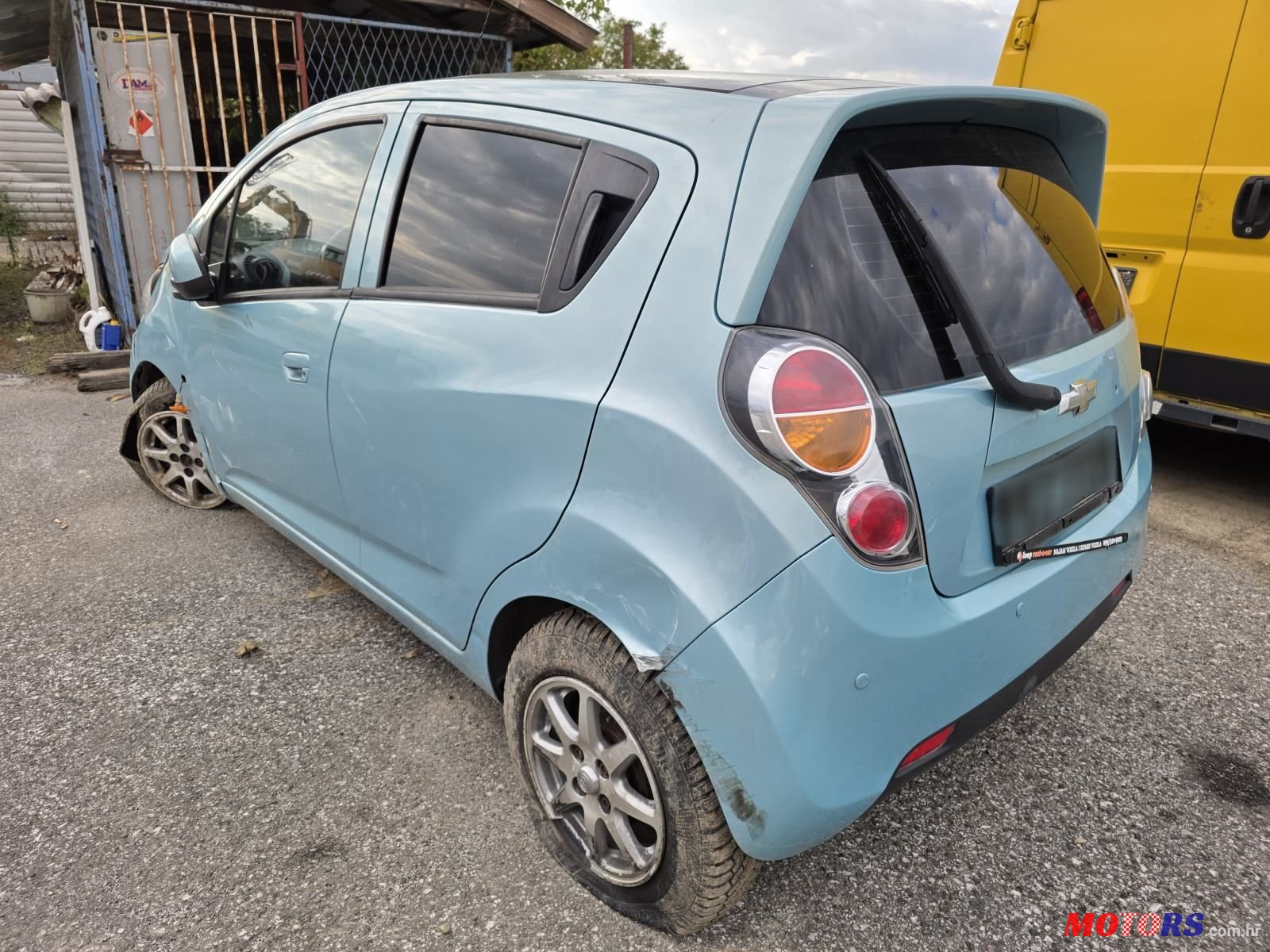 2011' Chevrolet Spark photo #2