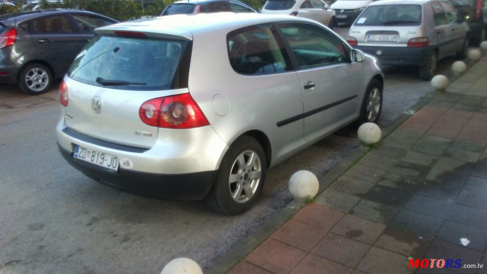 2004' Volkswagen Golf V photo #5