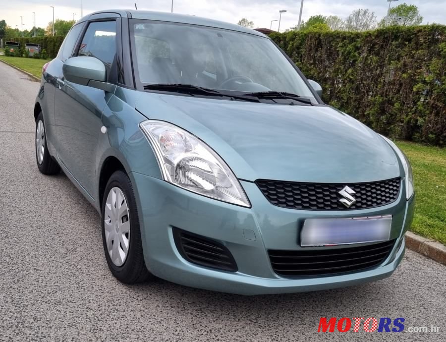 2010' Suzuki Swift 1,2 Glx Ac photo #2
