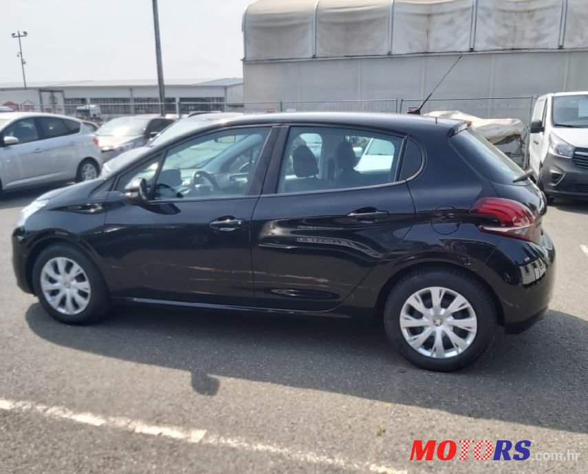 2017' Peugeot 208 photo #3