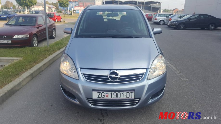 2008' Opel Zafira photo #1