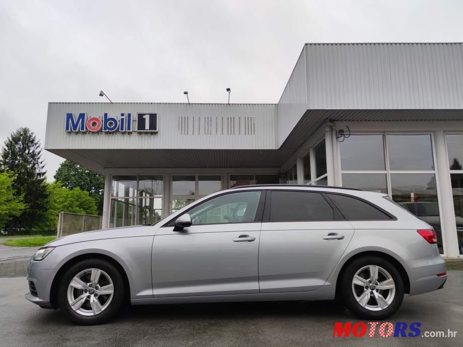 2016' Audi A4 Avant photo #6