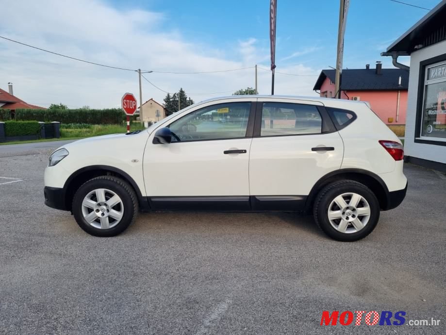 2013' Nissan Qashqai photo #4