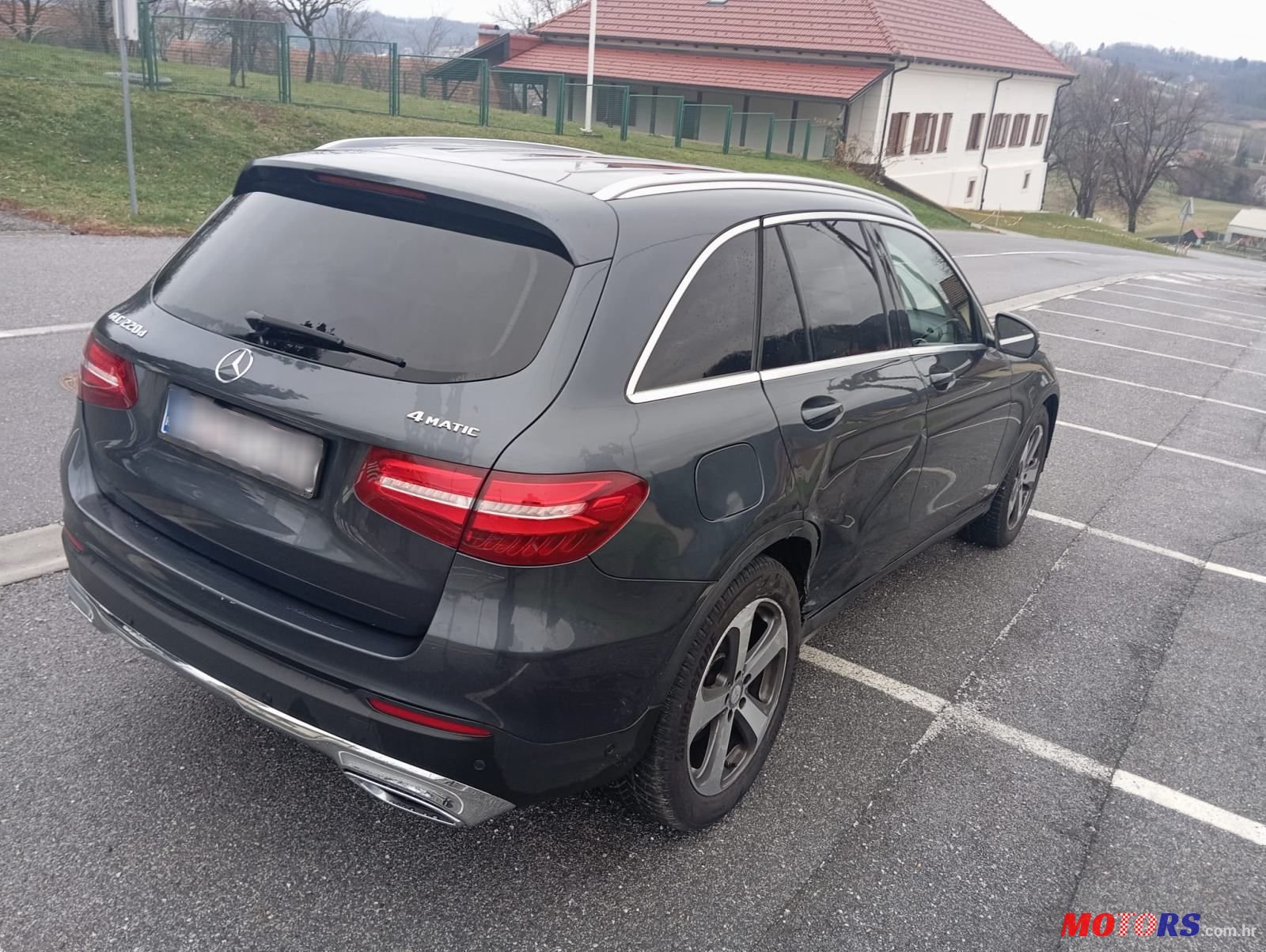 2015' Mercedes-Benz GLC 220 D photo #5