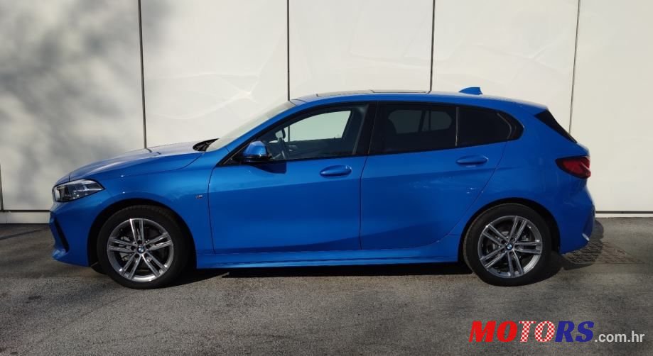 2020' BMW Serija 1 118D photo #4