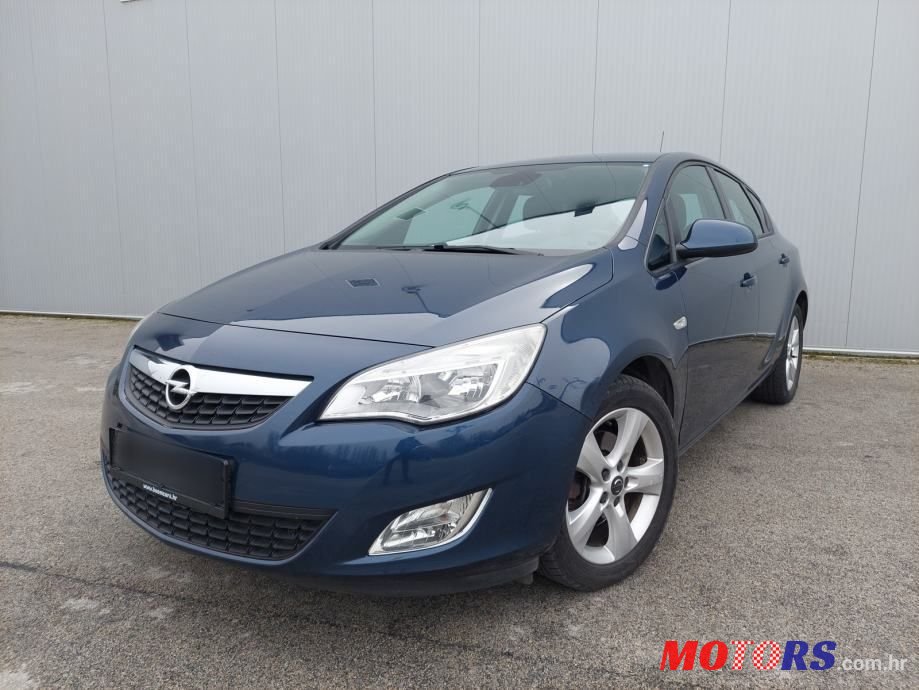 2011' Opel Astra 1,7 Cdti photo #1