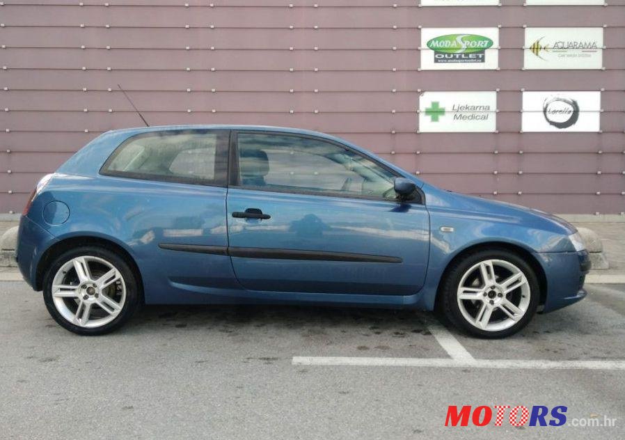 2006' Fiat Stilo photo #1