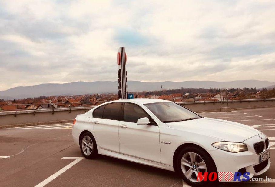 2013' BMW Serija 5 520D photo #1