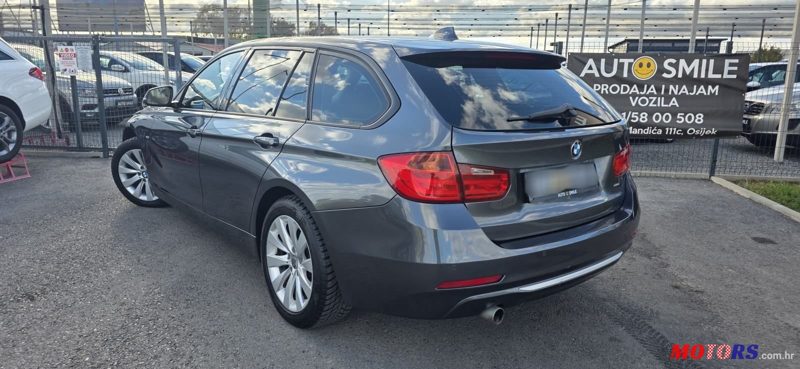 2013' BMW Serija 3 318D photo #3