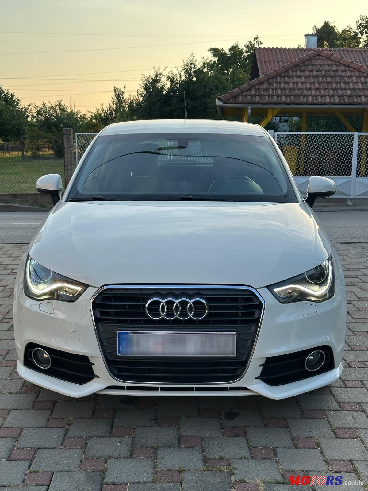 2011' Audi A1 1,4 Tfsi S-Tronic photo #2