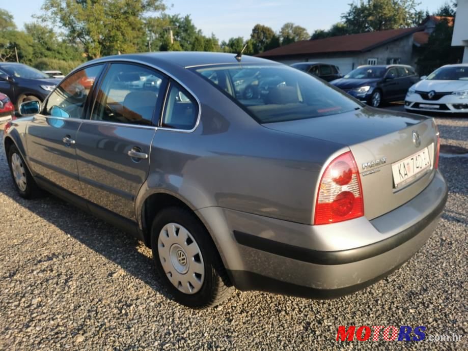 2003' Volkswagen Passat 1,9 Tdi photo #5