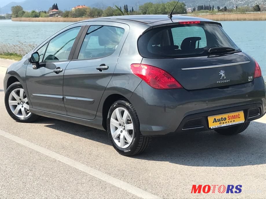 2012' Peugeot 308 photo #5