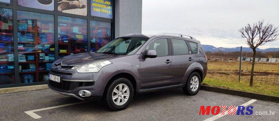 2009' Citroen C-Crosser 2.4 16V Mivec photo #3