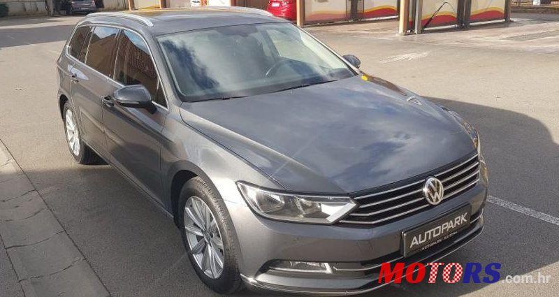 2016' Volkswagen Passat Variant photo #1