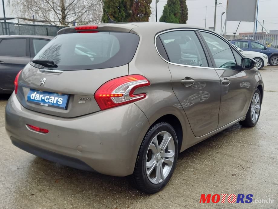 2014' Peugeot 208 1,6 E-Hdi photo #6