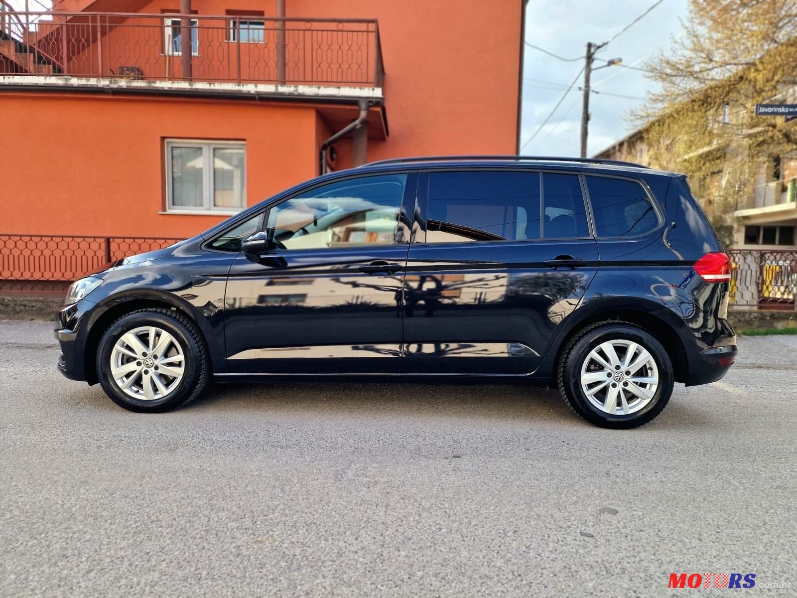 2019' Volkswagen Touran 2.0 Tdi photo #3