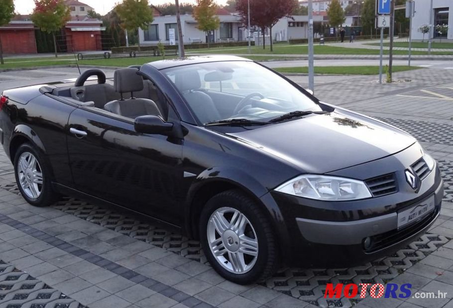 2004' Renault Megane Cabriolet 1,9 Dci photo #1
