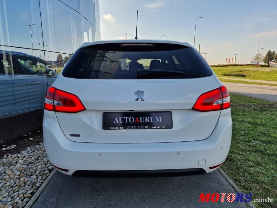 2018' Peugeot 308 Sw photo #3