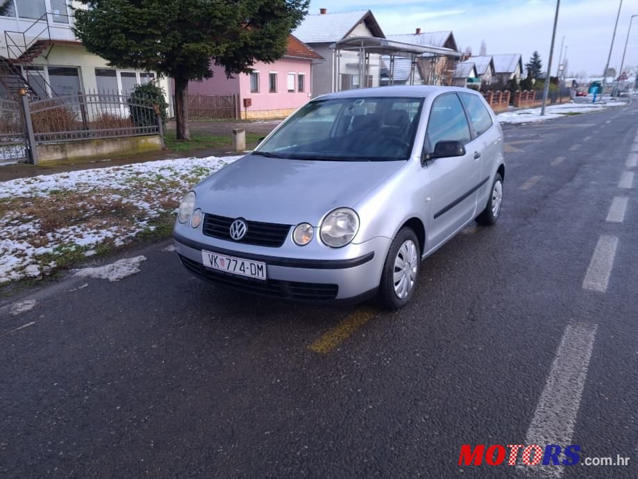 2002' Volkswagen Polo photo #1