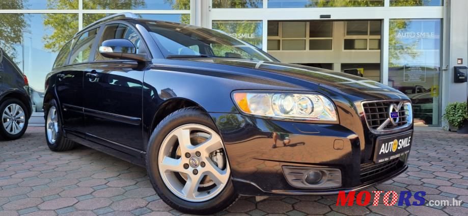 2011' Volvo V50 D2 photo #5