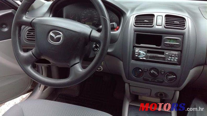 2001' Mazda 323 F 1.3I/Ce photo #1