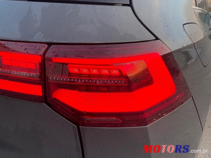 2020' Volkswagen Golf VIII 2,0 Tdi photo #5