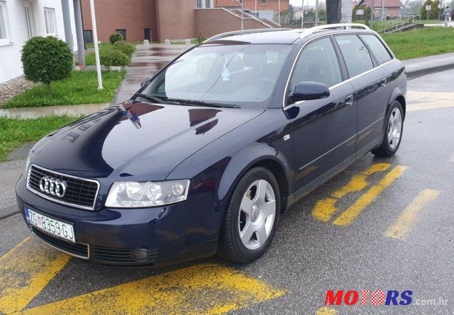 2004' Audi A4 Avant photo #1