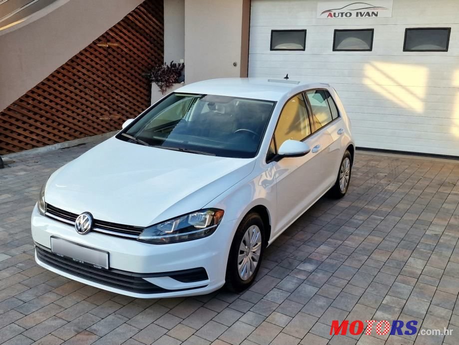 2017' Volkswagen Golf VII photo #3