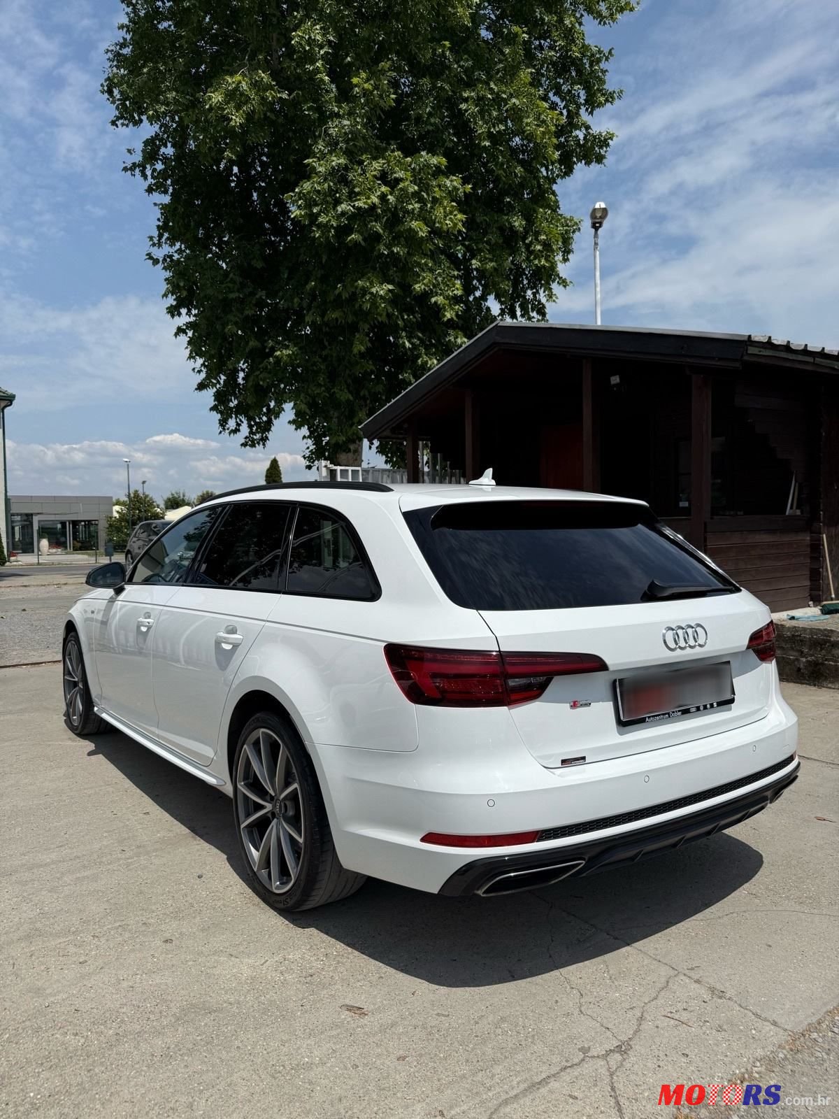 2019' Audi A4 Avant photo #4