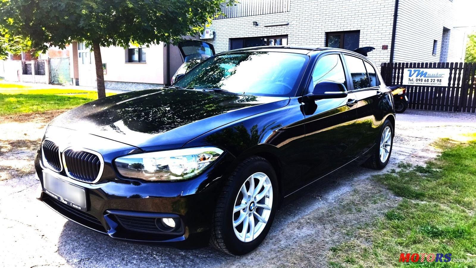 2015' BMW Serija 1 116D photo #2