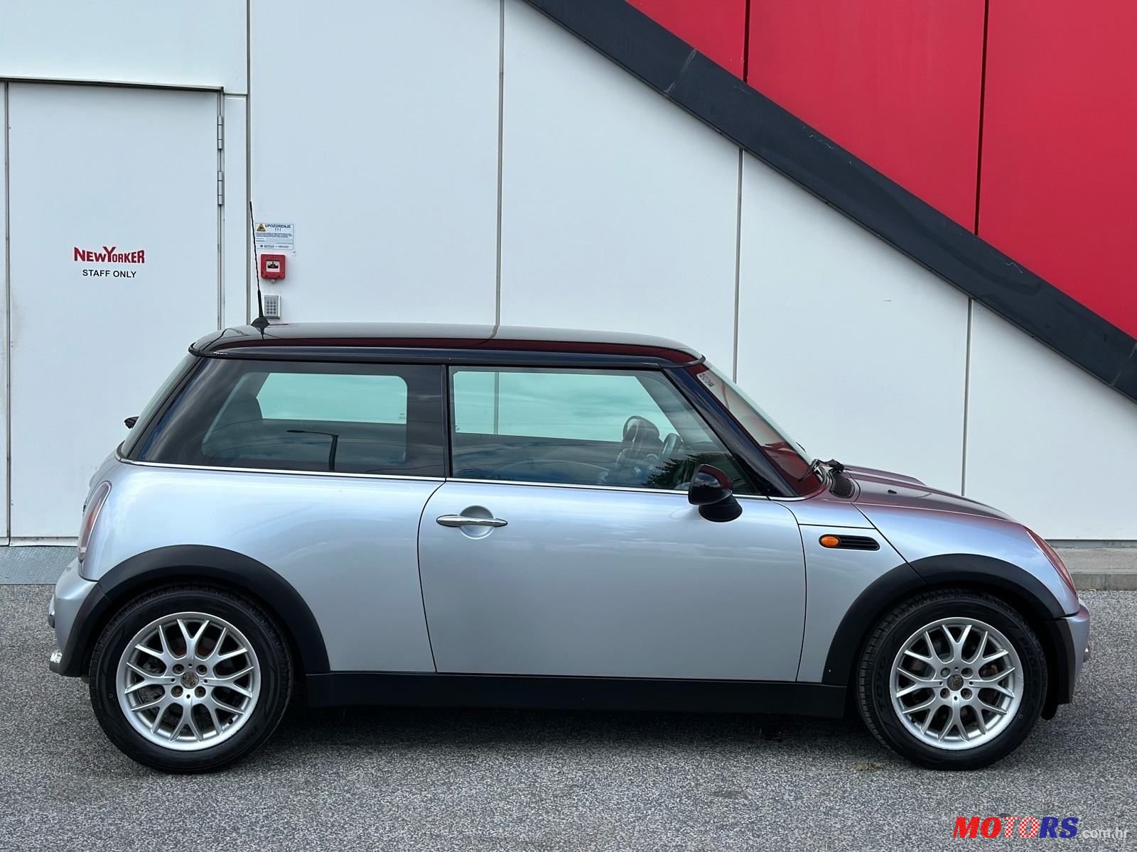 2004' MINI Cooper photo #4